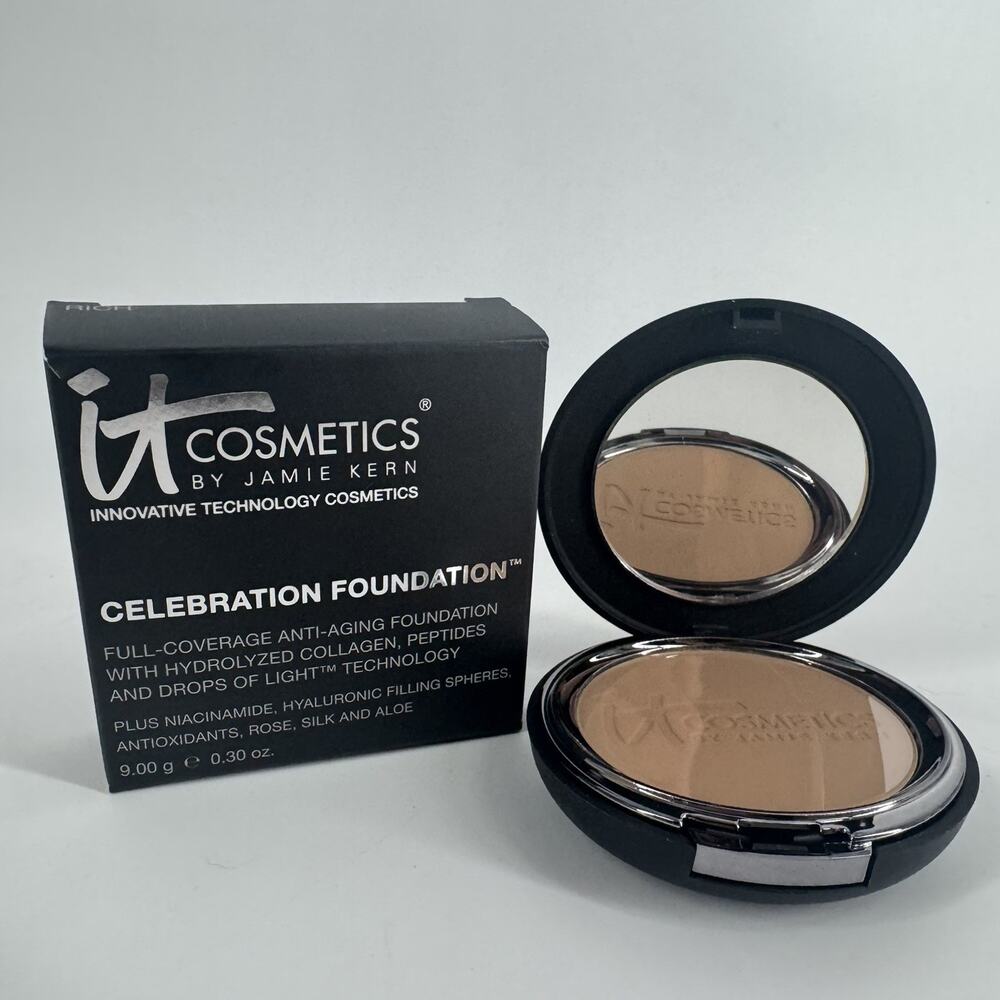 it Cosmetics Celebration Foundation (Rich) Full Coverage Anti-Aging Powder. NEW